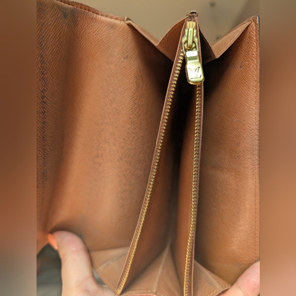 Louis Vuitton Monogram Brown Wallet - Picture 8 of 10